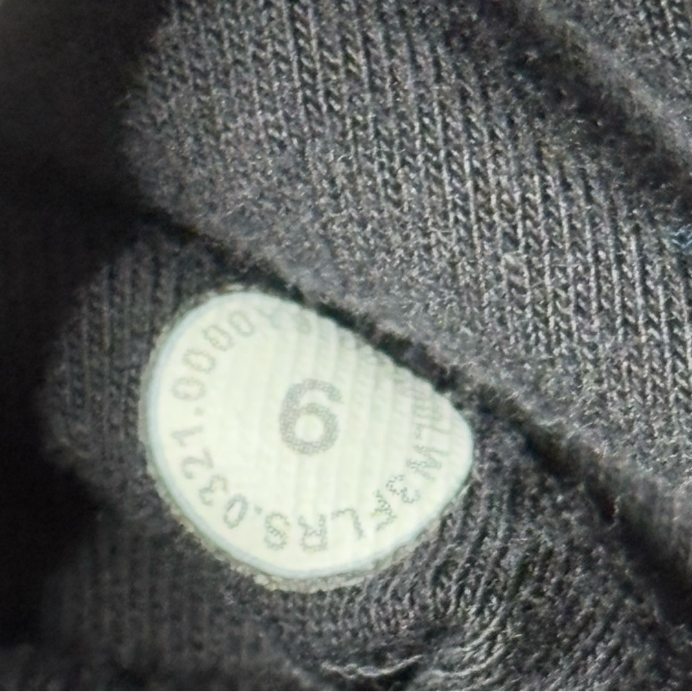 Lululemon Textured Fleece 1/2 Zip - Picture 3 of 7
